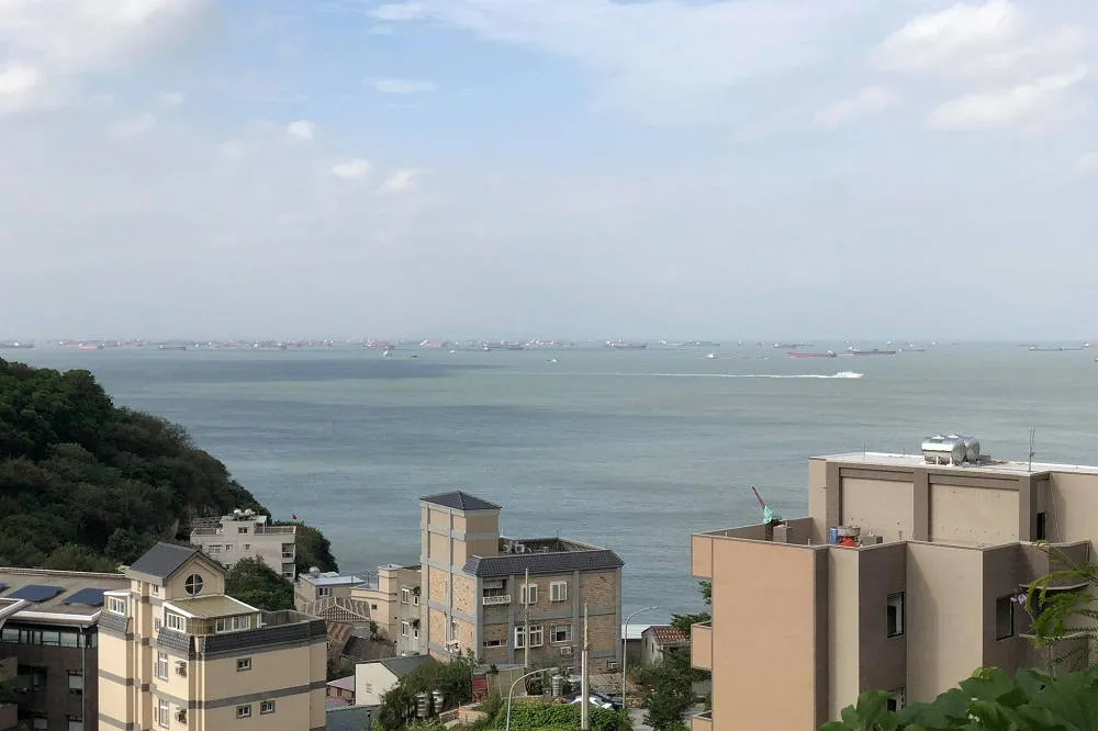 中國盜砂船滿布馬祖海面　「新北艦」強勢驅離
