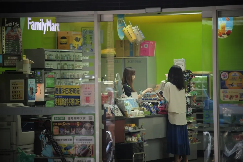 12件微波食品遭驗大腸桿菌超標　知名超商超市全入列