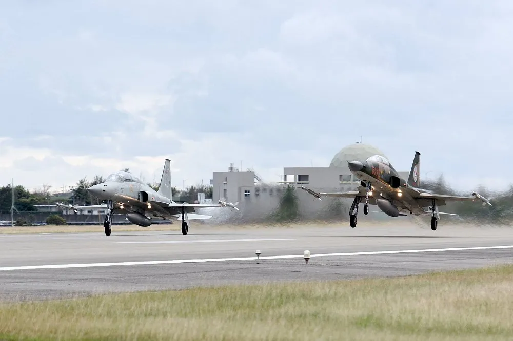 高齡猛虎全紀錄　解析F-5系列戰機在台灣空軍演進歷史　　