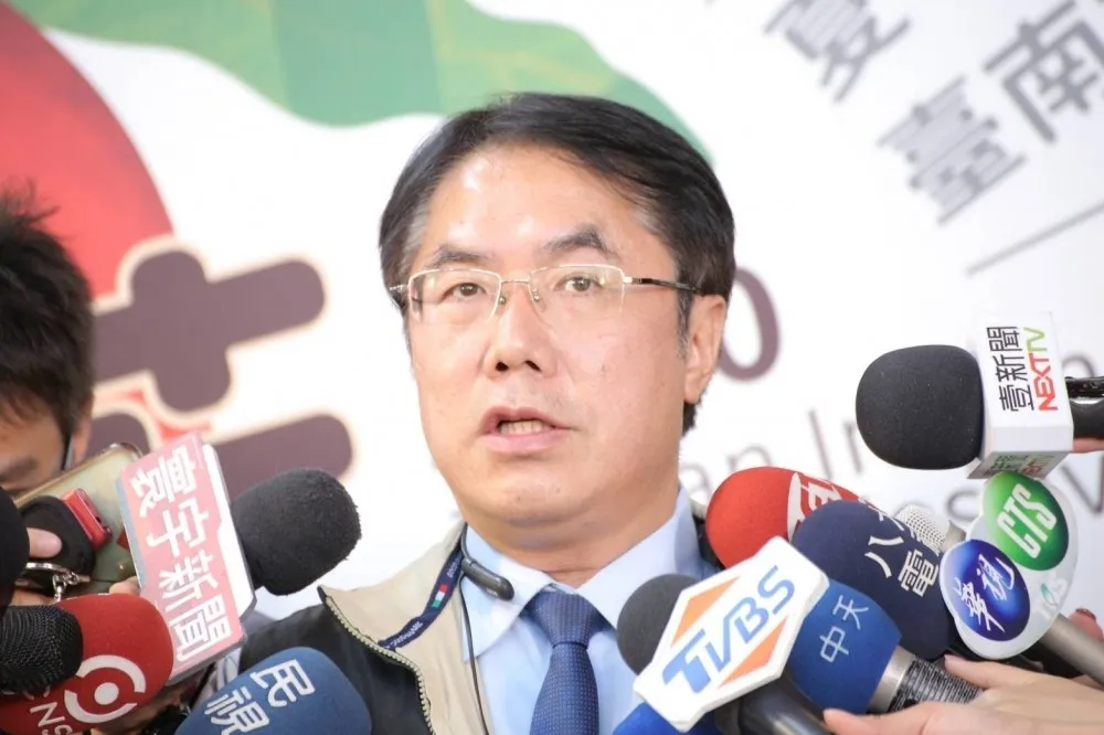 只壞2盞燈？長榮學生揪「實名舉發」打臉市長　黃偉哲：全面清查
