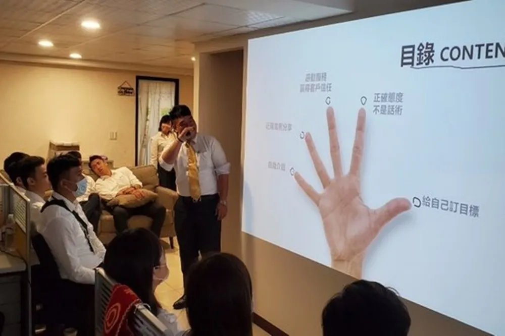 前信義房屋夥伴到永慶找到新幸福 　鄢佳翰立志朝年薪200萬邁進