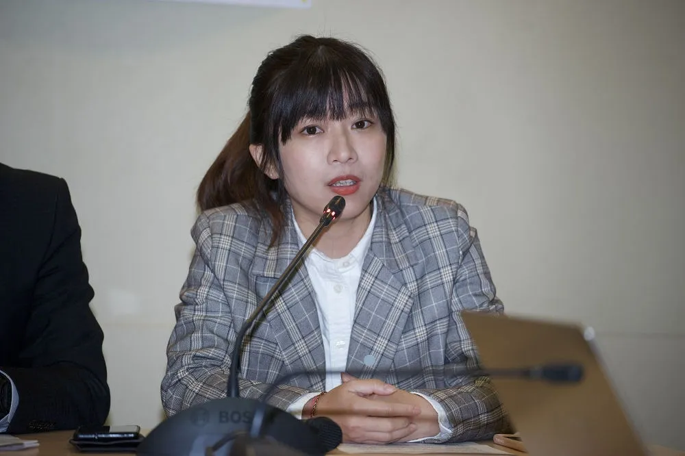 遭控「假面甜心」　林穎孟被踢爆詐領助理費