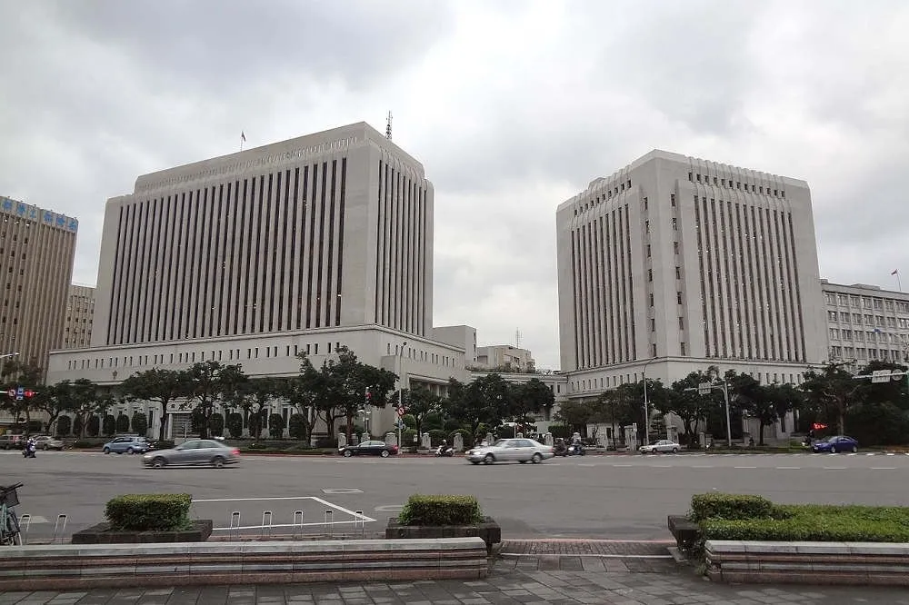 台灣外匯存底突破5000億美元大關　蟬聯全球第5