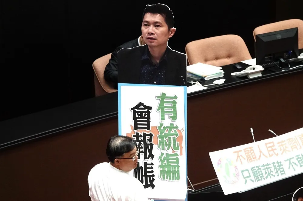 【牛肉麵風波】丁怡銘「絕不是稱職的發言人」　李茂生：找有腦的人當官很困難？