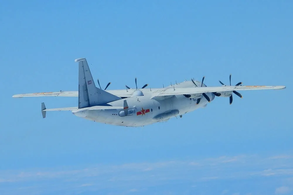 白天連2亂！解放軍機運8再闖ADIZ　遭我空軍廣播驅離