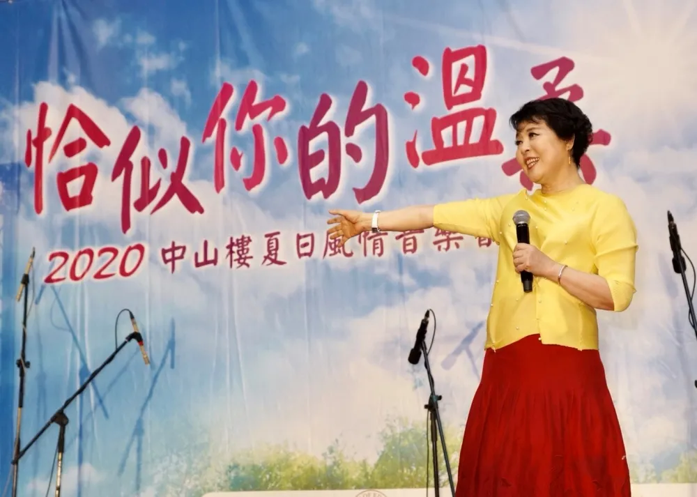 北科大智能點燈　簡文秀邀唱平安夜　為臺灣祈福