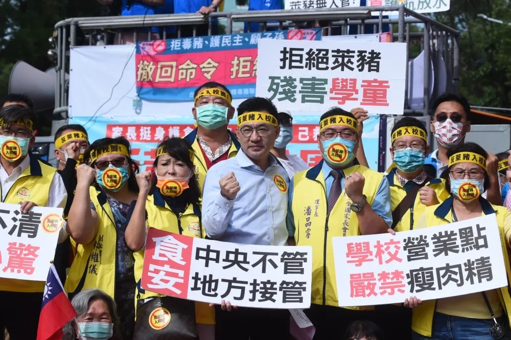 【黨魁之爭】「反萊豬、反中天關台」讓藍營逆勢翻轉　江啟臣連任聲勢受益