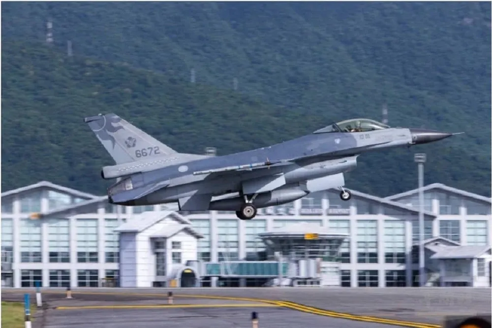 【F-16失聯】20秒內急墜7000呎　空軍：不排除「空間迷向」墜海
