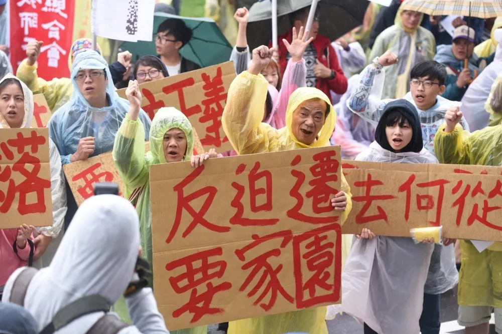 【揪萬人秋鬥】國民黨撂200車反萊豬　「之前執政太黑」險被團體切割