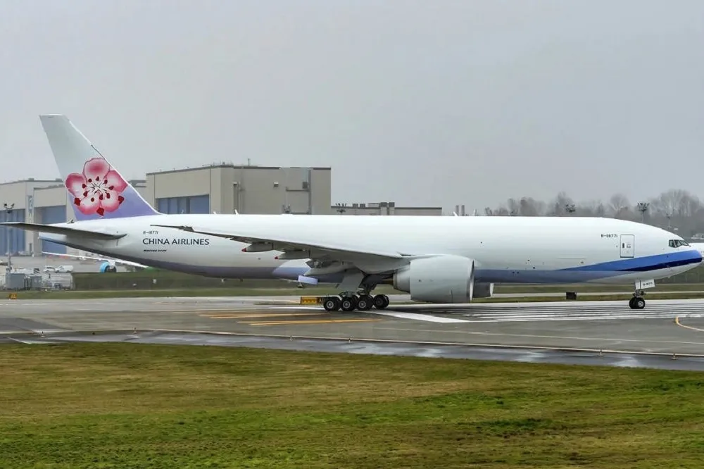 華航新機塗裝意外曝光　CHINA AIRLINES字體縮小、留白將設計台灣意象