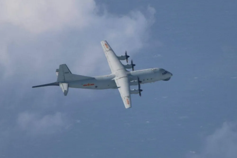 【本月第20度】台灣西南空域上午很熱鬧　美國及中國軍機全來了