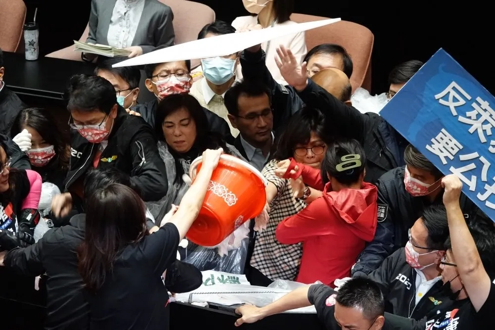 陳嘉宏專欄：立委不質詢　不是無能就是心虛