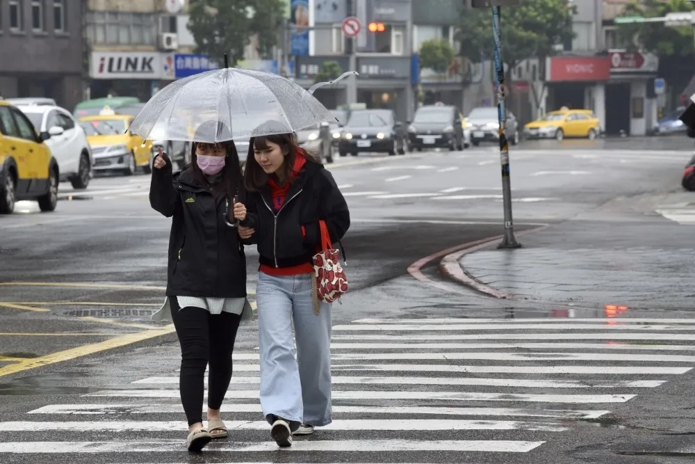 【濕冷一周】東北季風持續發威　北台灣低溫下探15度