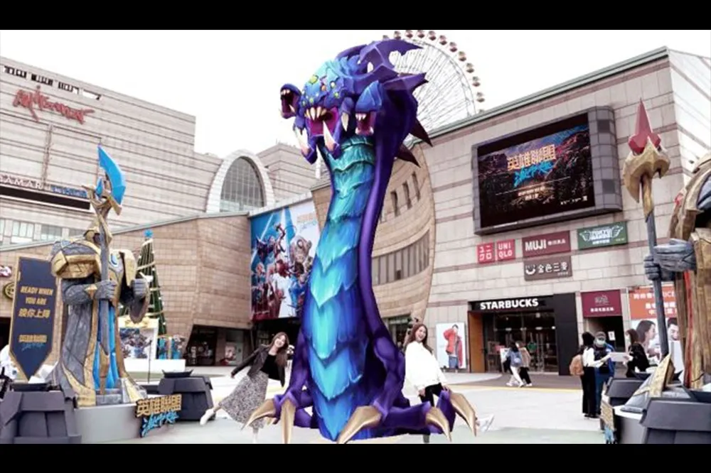 台灣大哥大聯手Riot Games 《英雄聯盟：激鬥峽谷》雙平台公測 全台首座5米防禦塔快閃美麗華