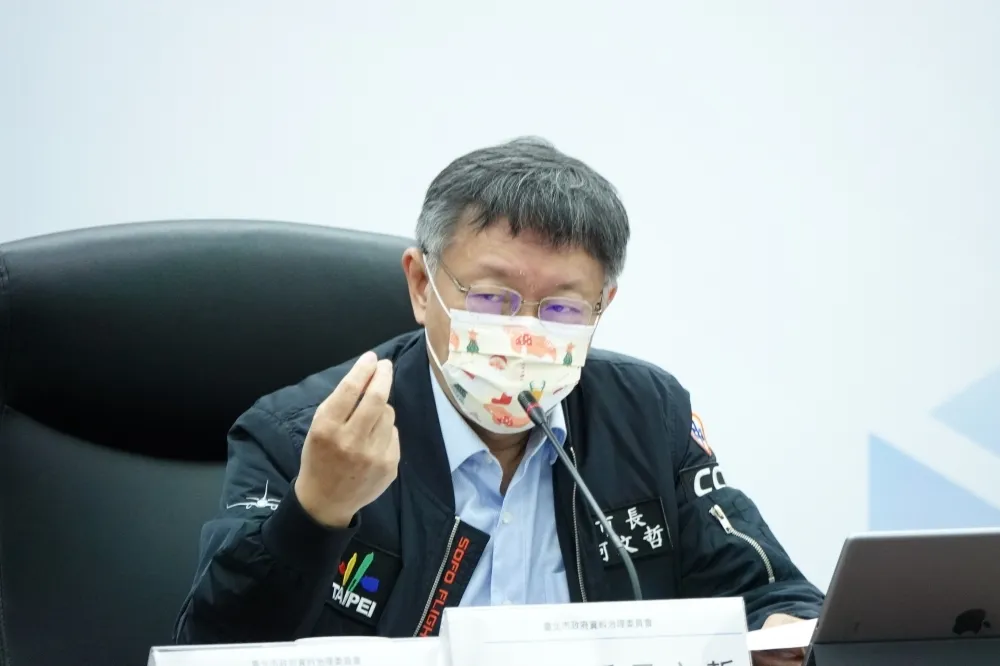 【藍白合不合】柯文哲頻向藍營送秋波　與民眾黨「排藍」勢力拉扯中