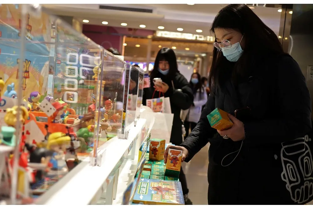 中國雙12購物狂歡　卻有近90%年輕人背負貸款「超前消費」