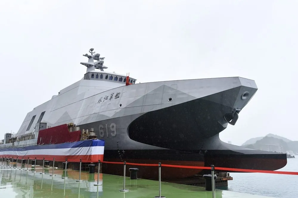 高效能艦艇後續首艦「塔江」下水　配有海劍二防空飛彈、雄二雄三反艦飛彈