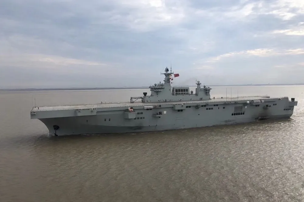 中共075級兩棲突擊艦強化解放軍渡海作戰能力