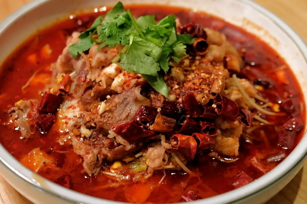 【影片】超高 CP 值！道地川菜餐廳「小逸仙食堂」 呈現麻辣鮮香、百菜百味的川菜魂