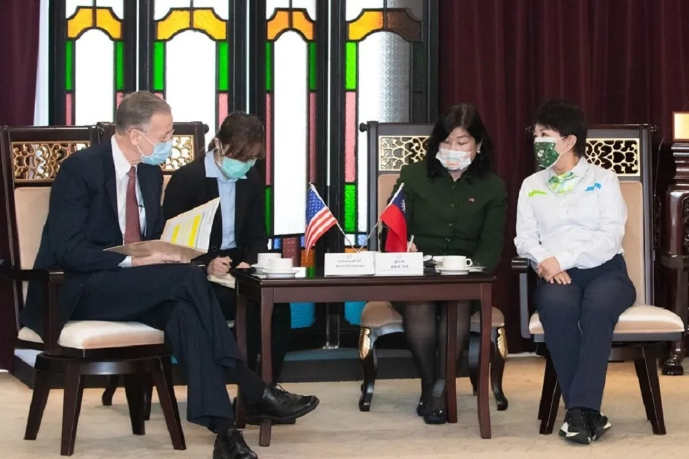被盧秀燕「美豬」突襲　AIT罕見撂重話：政治人物散播不實消息是無益的