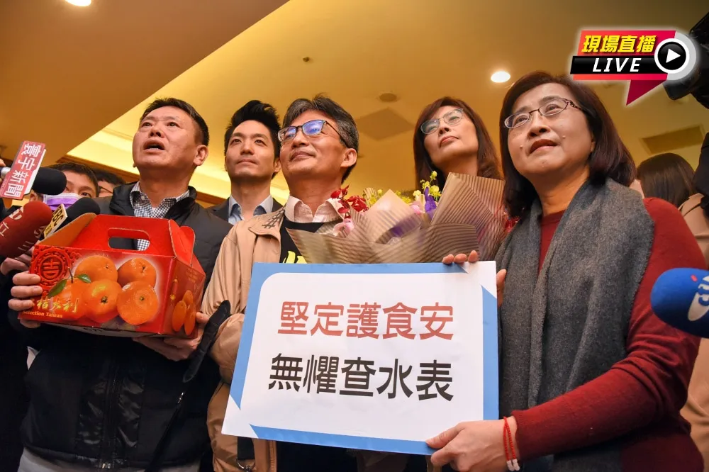 【直播】衛福部怒告反萊豬醫師　藍黨團現身力挺蘇偉碩