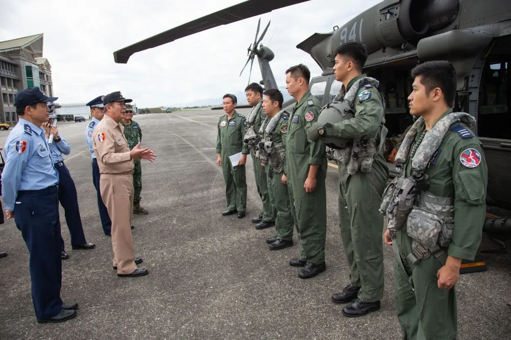 【海象嚴峻】飛官家屬同意暫緩打撈F-16　空軍：預計明年4月恢復