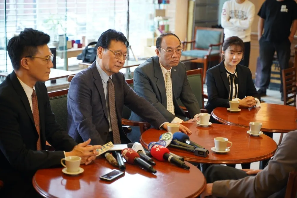 《國際橋牌社2》再找大咖政治人物　趙少康原汁原味上演大和解咖啡