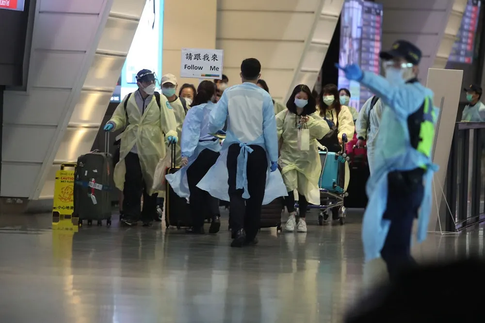 英返台班機127人入境　陳宗彥：18人採檢送昆陽檢驗室