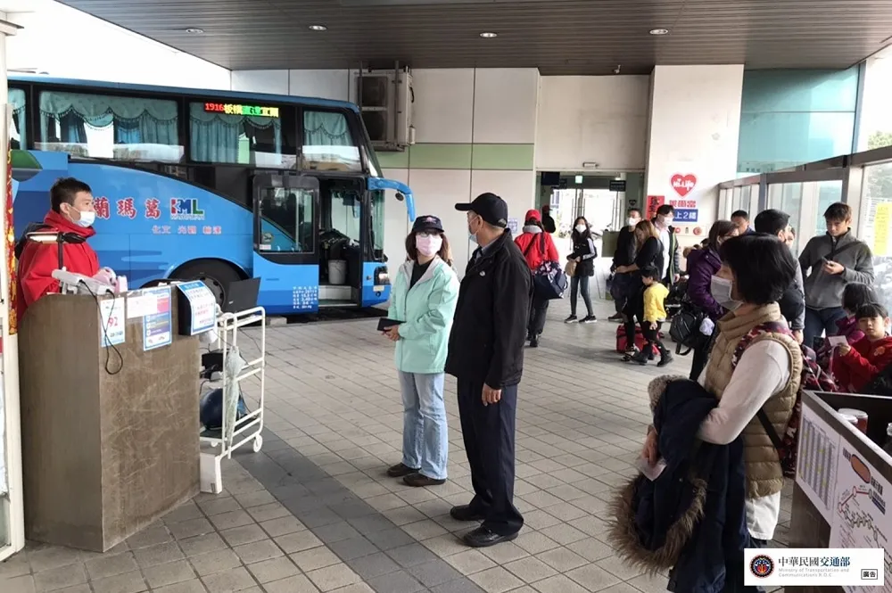 公路總局疏解國道車潮　呼籲民眾多使用大眾運輸