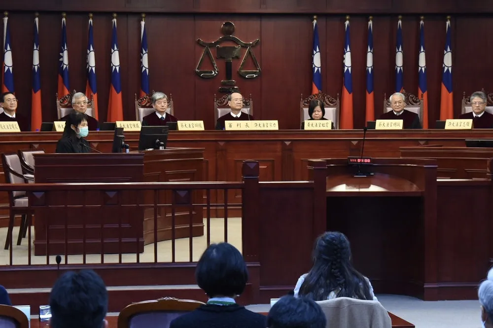 【釋字第799號】性侵犯強制治療刑期無限長　大法官宣告部分違憲