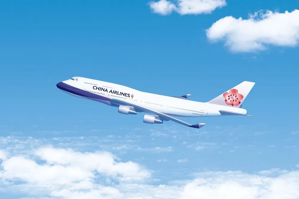飛越日本富士山！KKday 1/6 獨家開賣華航「空中女王」747 客機退役航班飛行最終回