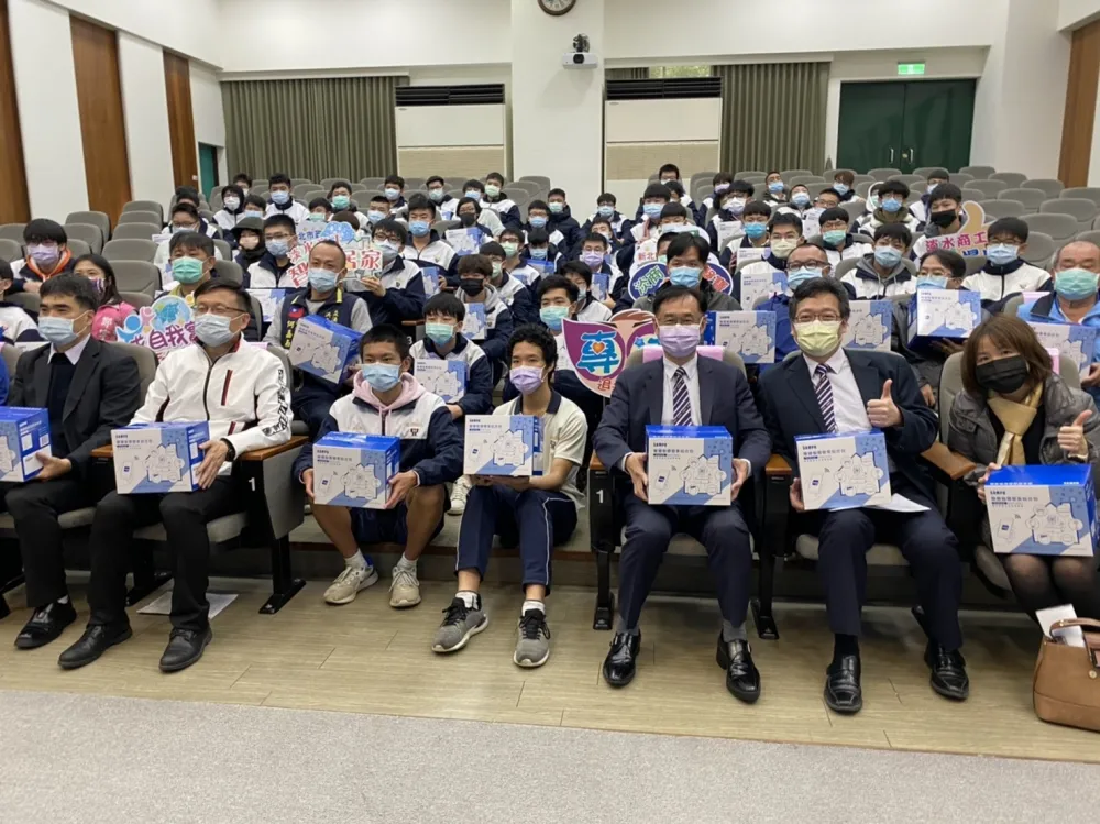 第一棟黃金級智慧建築設備入技高　培育智慧家電人才