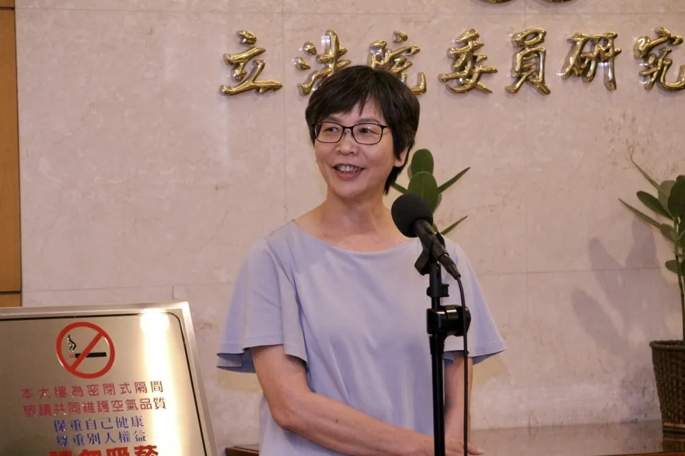 【太后復位】蔡壁如孤鳥翻身「一派獨大」人人偎　強勢回歸黨職選戰