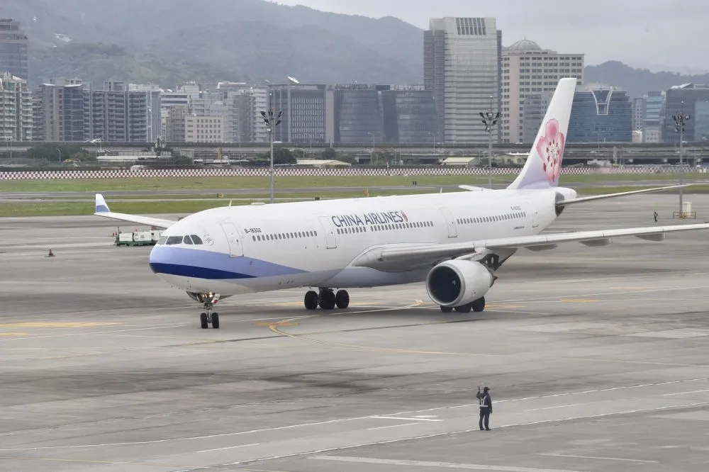 【中國老闆倒閉】關島人道包機11日抵台　預計載50名乘客