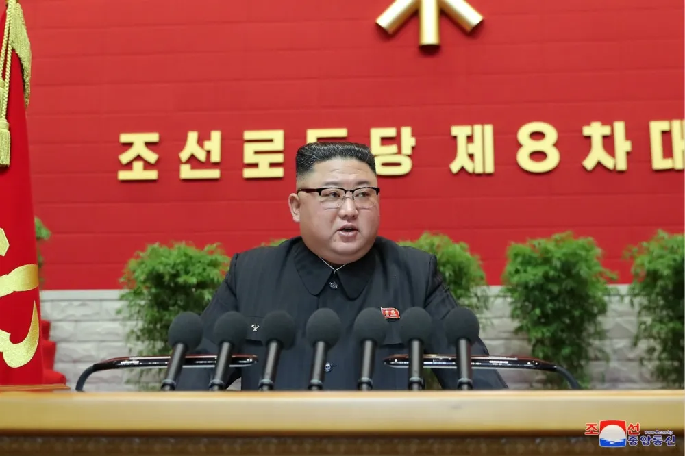 與父祖輩態度不同　金正恩向數千黨員承認5年經濟計畫失敗