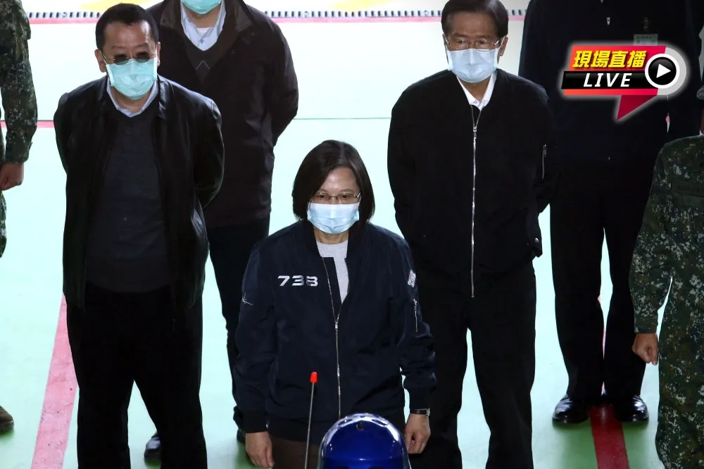 【直播】總統蔡英文視導　航空特戰指揮部飛行訓練