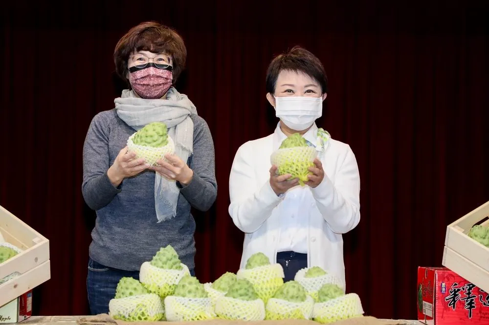 女力相挺　台中市長盧秀燕號召認購台東鳳梨釋迦逾3萬斤
