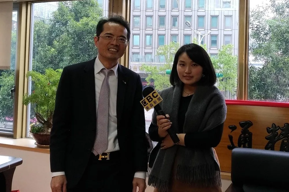 【前特偵組發言人】張進豐遭建商控詐騙合購澳洲土地　清晨被諭令150萬元交保