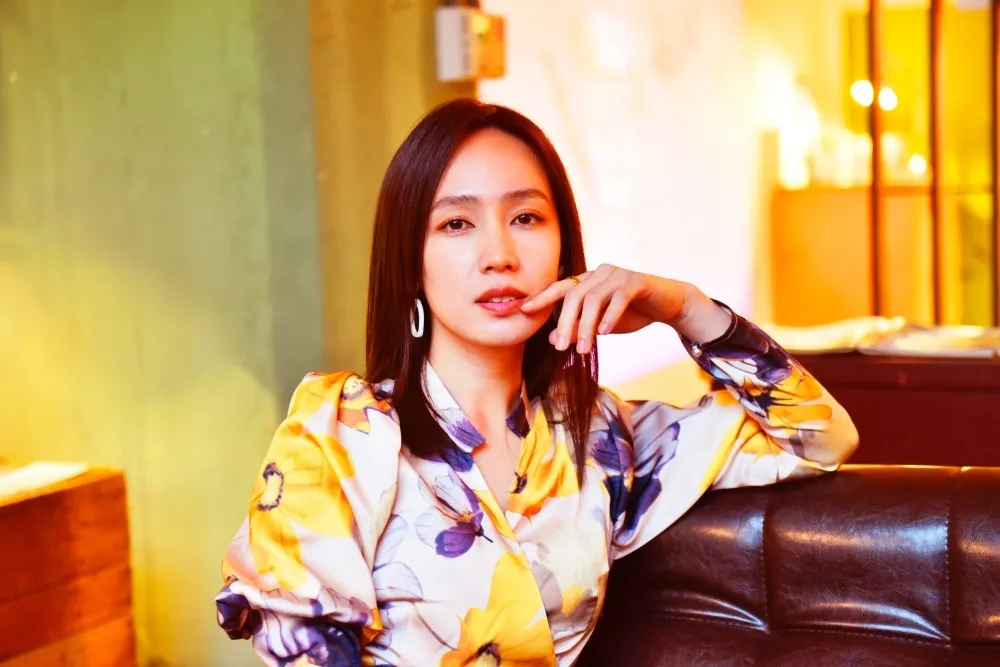 【第一個演戲的黑澀會美眉】小薰從開拍被罵到殺青　誇男友鄭人碩揹債不向她借錢