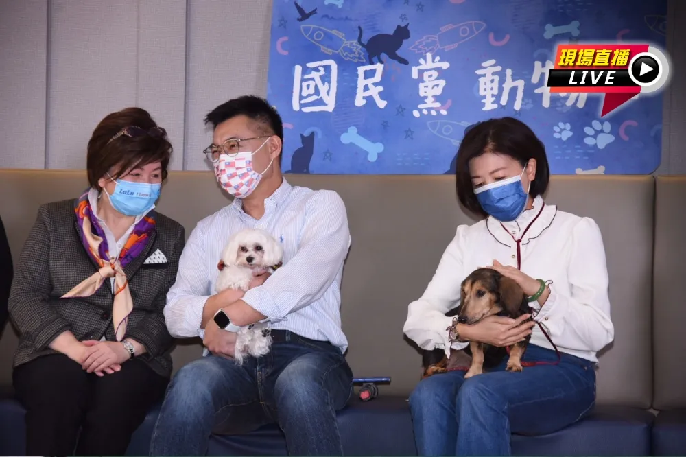 【直播】超萌狗勾入鏡　江啟臣出席「國民黨動物日記者會」