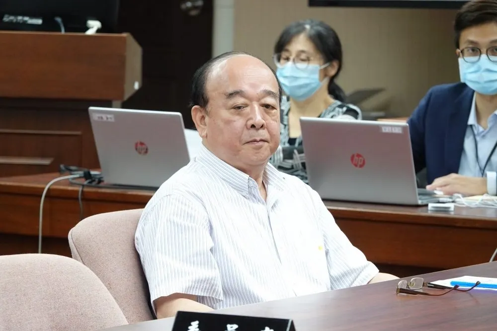 【5千人隔離】吳斯懷怨「家事誰做、菜誰買」　王定宇：不懂就閉嘴