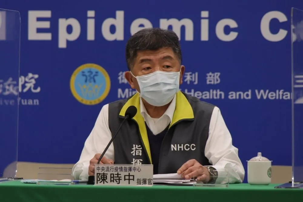 【境外移入+1】男子在墨西哥鼻塞、喉嚨痛及咳嗽確診　搭醫療專機返國治療