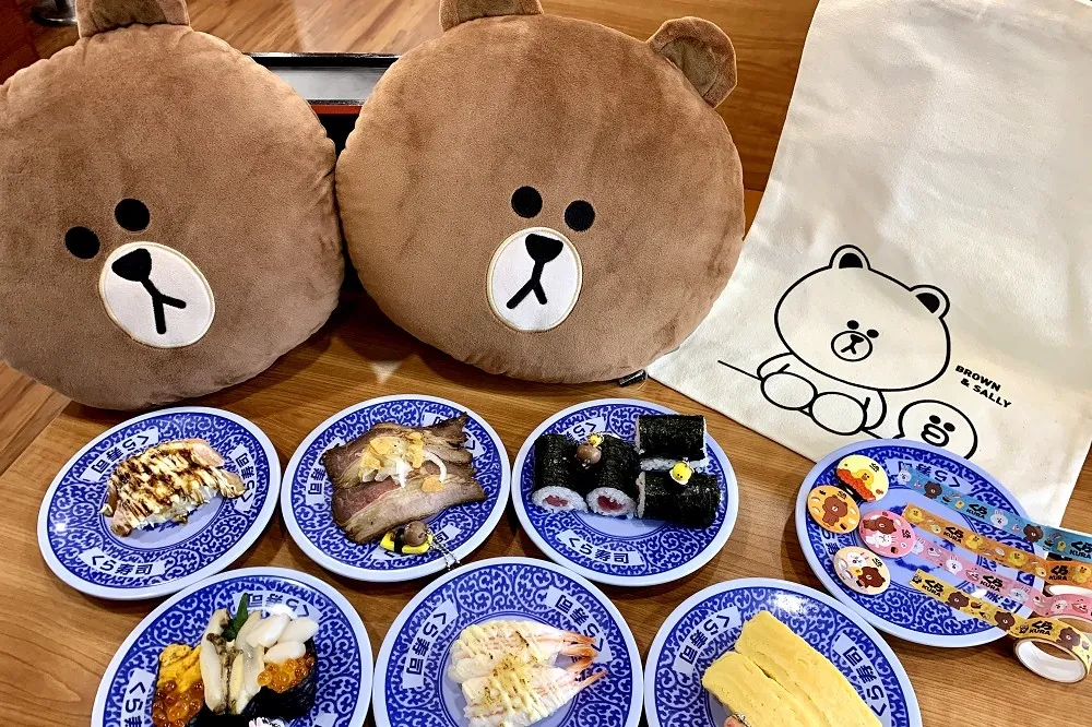 【有片】2/1 起療癒登場！藏壽司 X LINE FRIENDS 推「玉子燒熊大」、「壽司莎莉」期間限定扭蛋