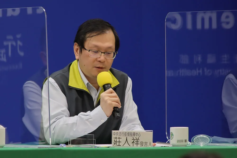 桃機旅客不配合檢疫還推防疫官「反自摔」　莊人祥：將依妨礙公務起訴