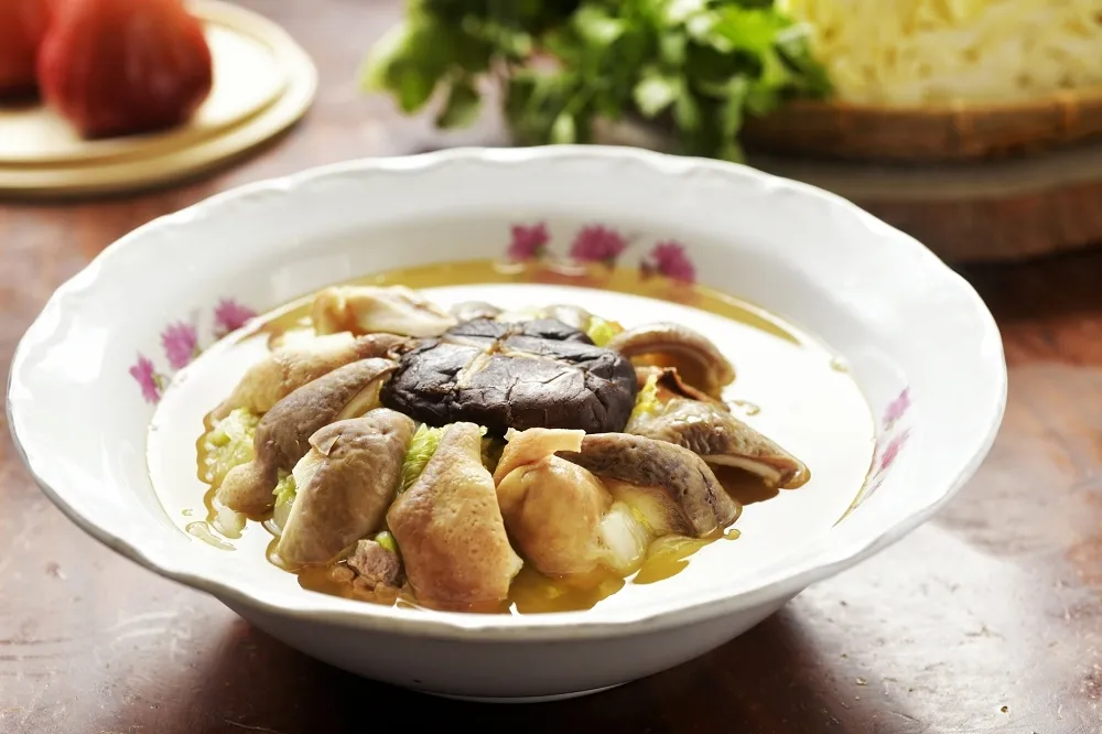 【辦桌師父的經典傑作】快失傳的「飯桌仔」白菜滷　台南「福泰」吃得到