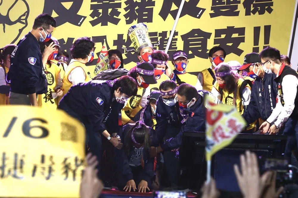 【罷捷鳳山之夜】綠大軍壓境形勢嚴峻　藍祭團結牌拉尾盤