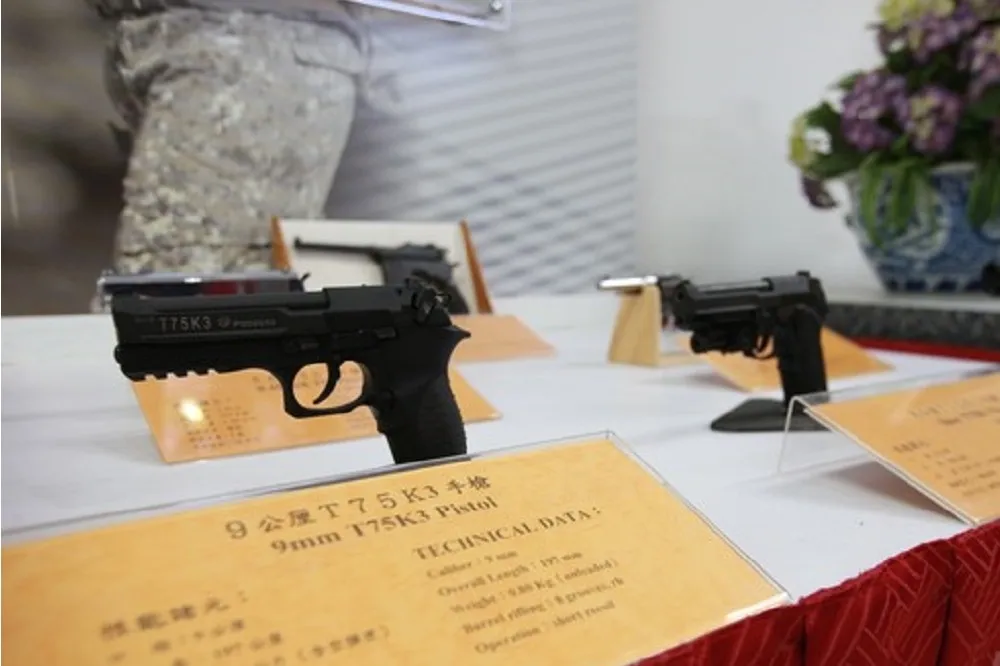 陸軍決標公告頻出包！　手槍子彈只要「1元」、維修案1億變10億