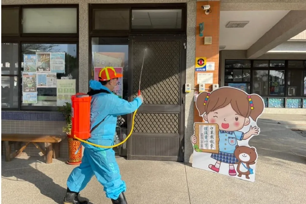 全國4346所高中以下學校　2/22開學前全面大消毒 