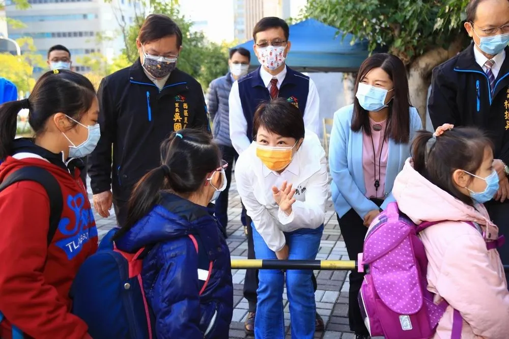 台中386校完成消毒　盧秀燕市長視察開學日防疫整備