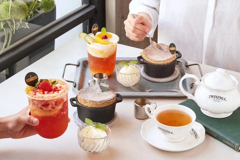 奎克咖啡 4/30 前推出 TWININGS 唐寧茶套餐　以茶入味打造「夢幻雲朵舒芙蕾」、「暢涼茶冰沙」
